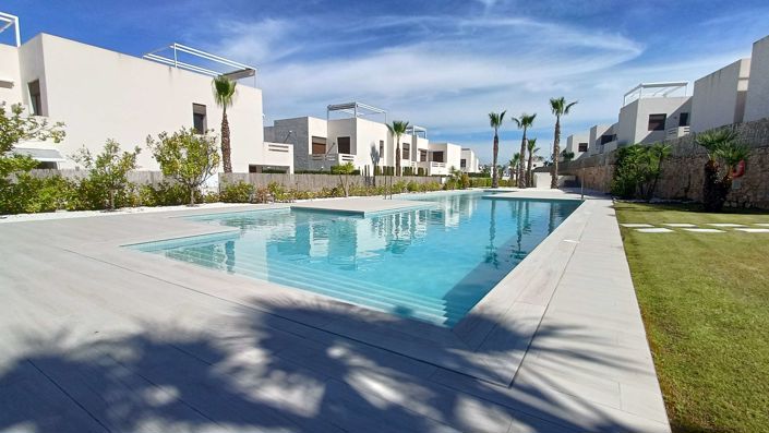 Image No.32-2 Bed Apartment for sale