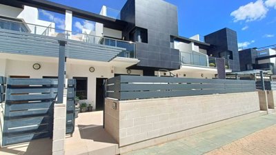 13195modernsouthfacingtownhousewithsolariuman