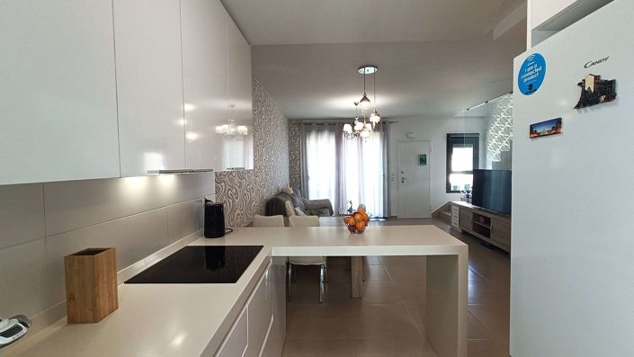 Image No.10-3 Bed Townhouse for sale