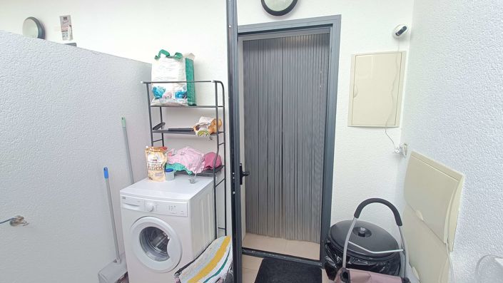 Image No.12-3 Bed Townhouse for sale