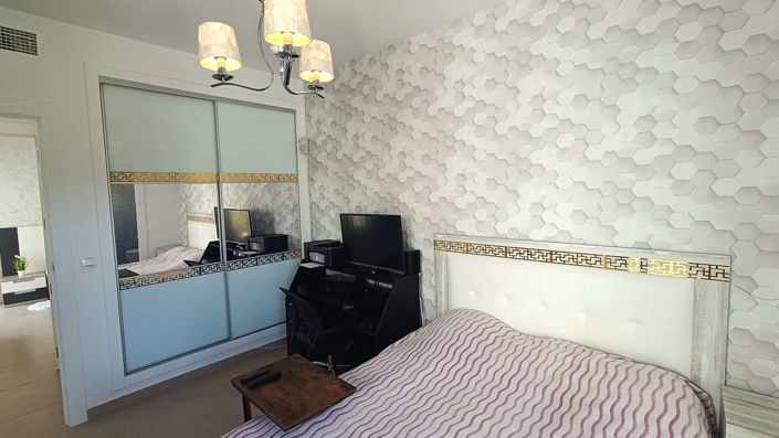 Image No.24-3 Bed Townhouse for sale