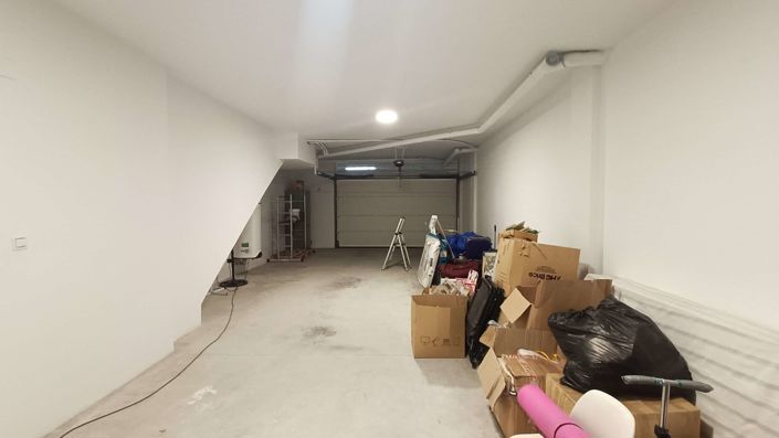 Image No.35-3 Bed Townhouse for sale