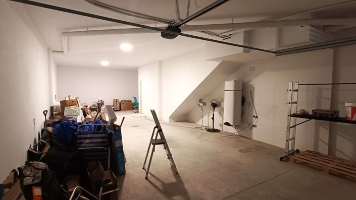 Image No.36-3 Bed Townhouse for sale