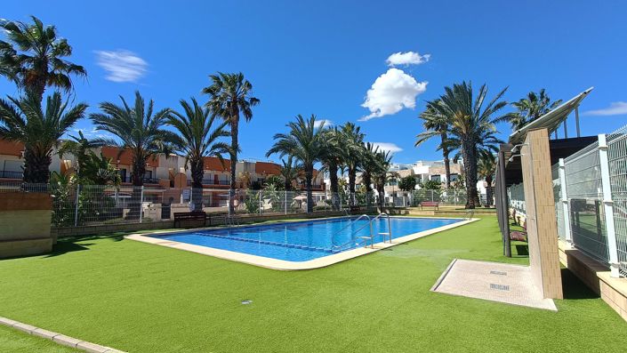 Image No.40-3 Bed Townhouse for sale