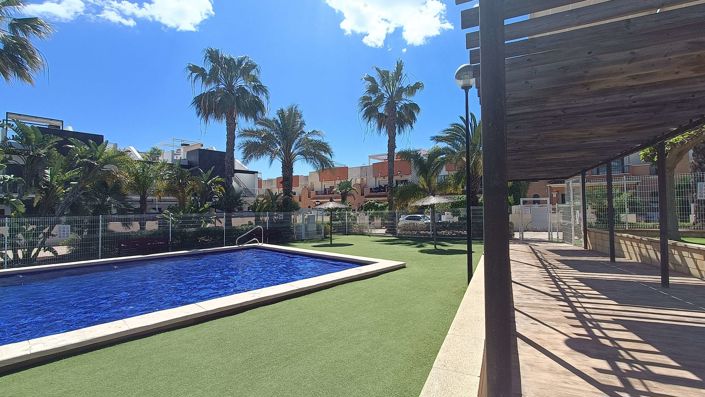 Image No.43-3 Bed Townhouse for sale