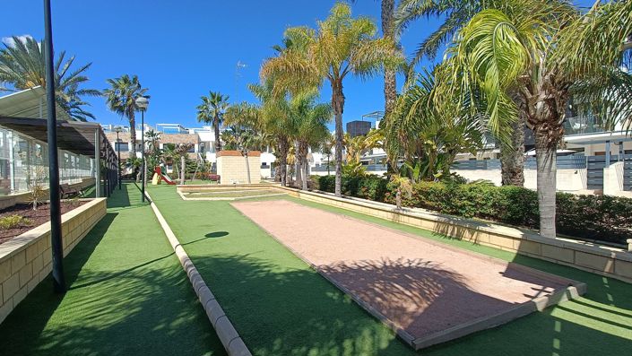 Image No.44-3 Bed Townhouse for sale