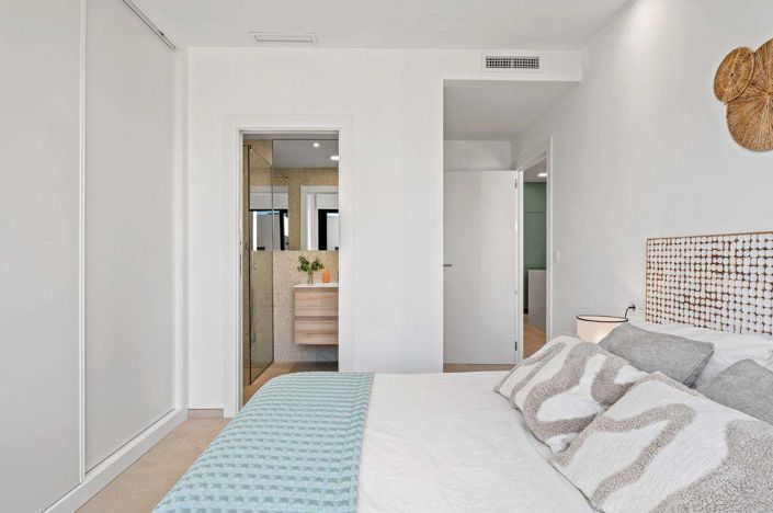 Image No.25-2 Bed Apartment for sale