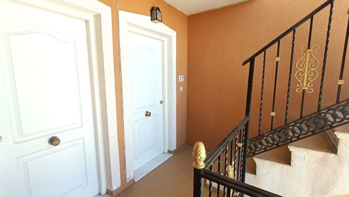 Image No.21-2 Bed Apartment for sale