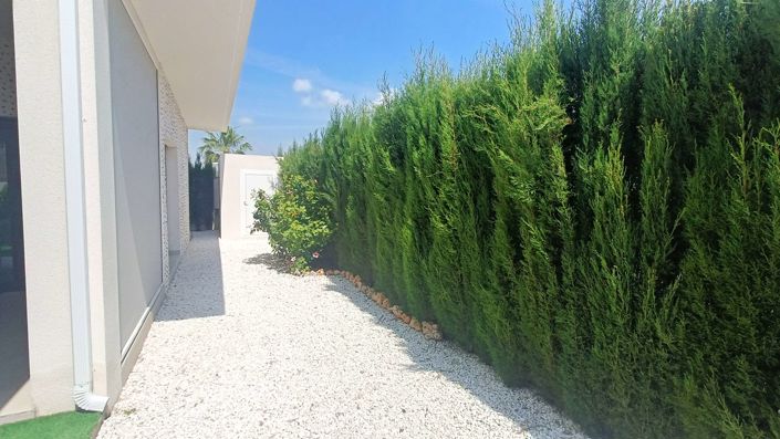 Image No.24-2 Bed Apartment for sale