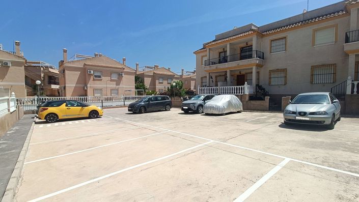 Image No.25-2 Bed Apartment for sale