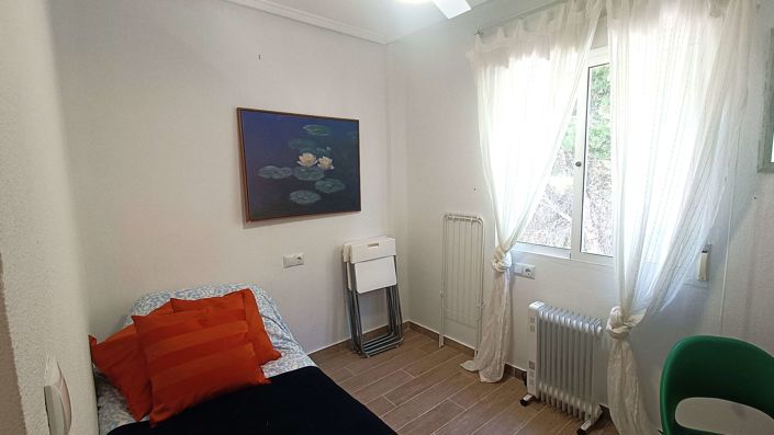 Image No.9-2 Bed Apartment for sale