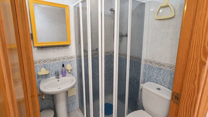 Image No.11-2 Bed Quad for sale