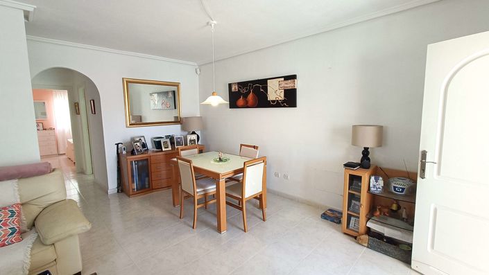 Image No.12-3 Bed Townhouse for sale