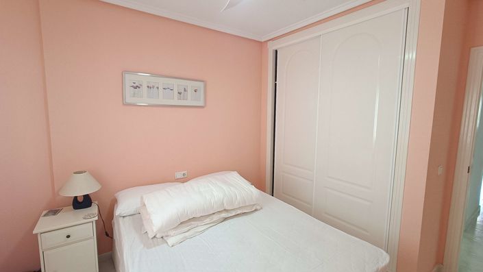 Image No.19-3 Bed Townhouse for sale