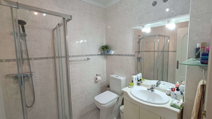 Image No.22-3 Bed Townhouse for sale