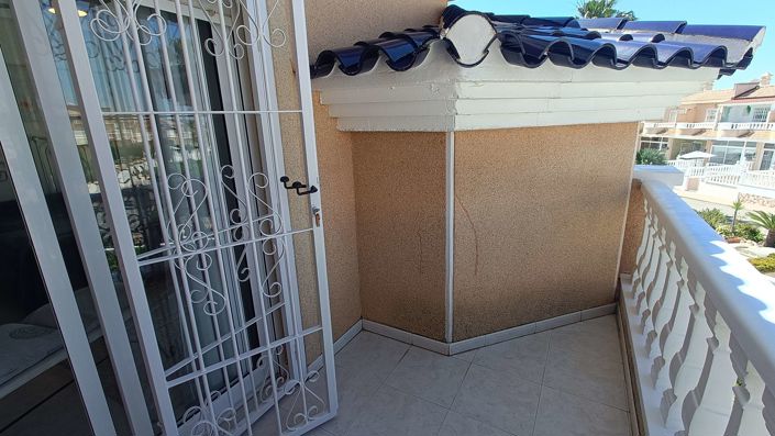 Image No.36-3 Bed Townhouse for sale