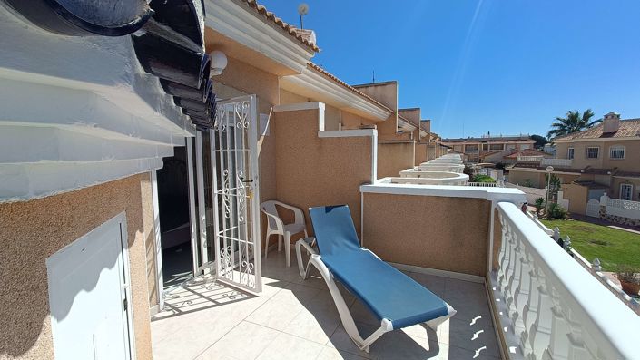 Image No.39-3 Bed Townhouse for sale