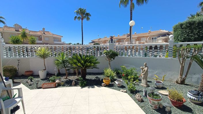 Image No.45-3 Bed Townhouse for sale