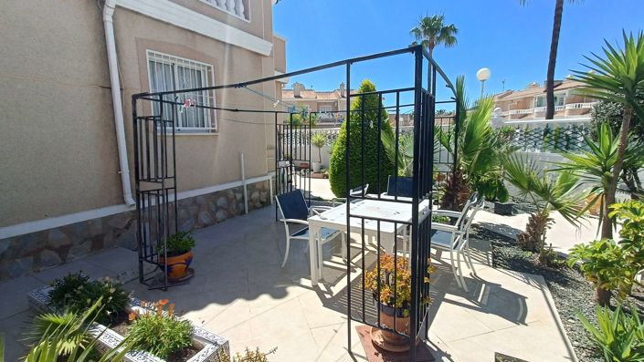 Image No.46-3 Bed Townhouse for sale