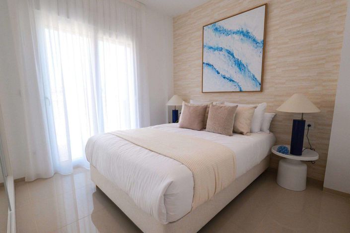 Image No.22-3 Bed Apartment for sale