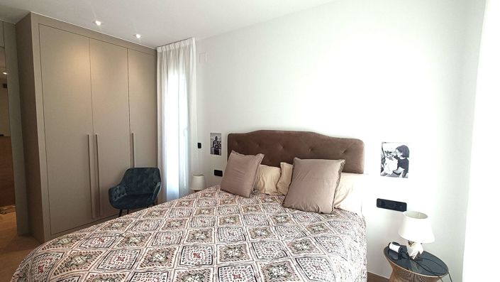 Image No.12-2 Bed Apartment for sale
