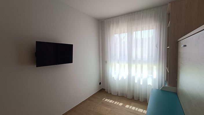 Image No.18-2 Bed Apartment for sale