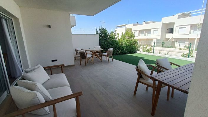 Image No.23-2 Bed Apartment for sale