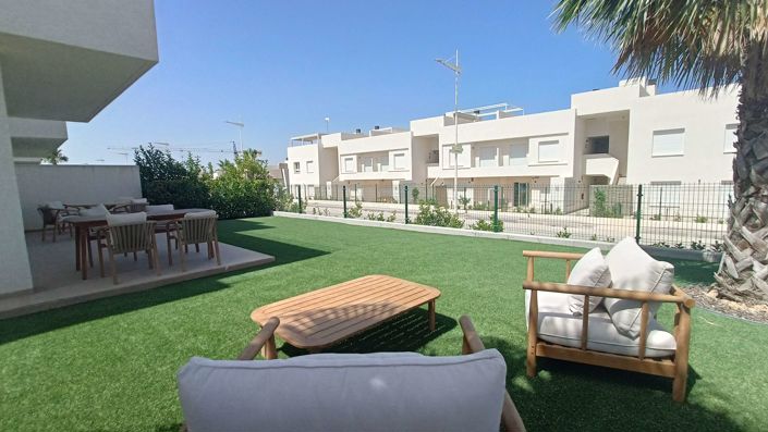 Image No.24-2 Bed Apartment for sale