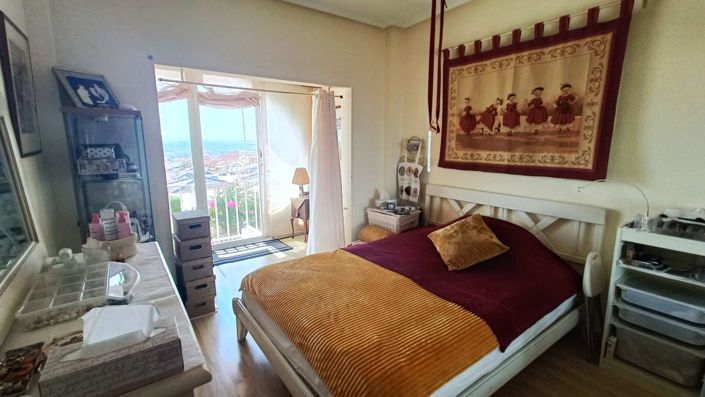 Image No.10-1 Bed Apartment for sale