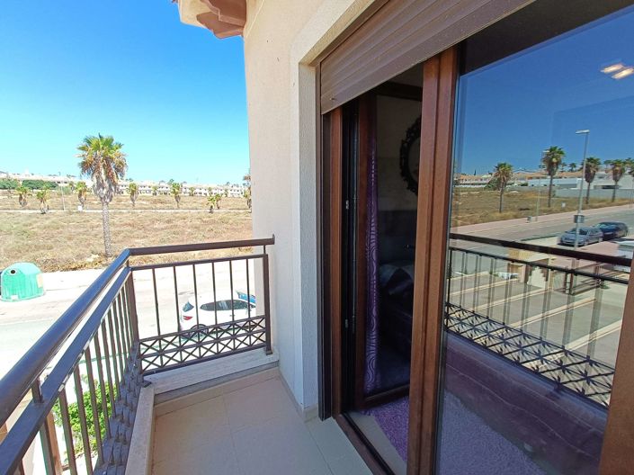 Image No.31-3 Bed Semi-Detached for sale