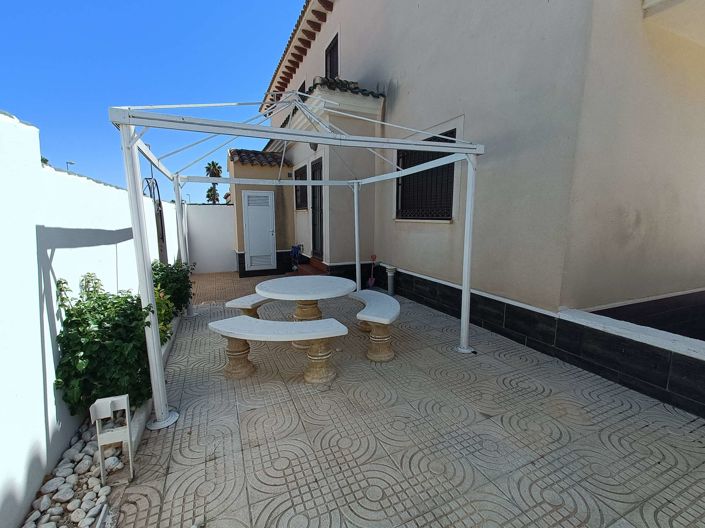Image No.41-3 Bed Semi-Detached for sale