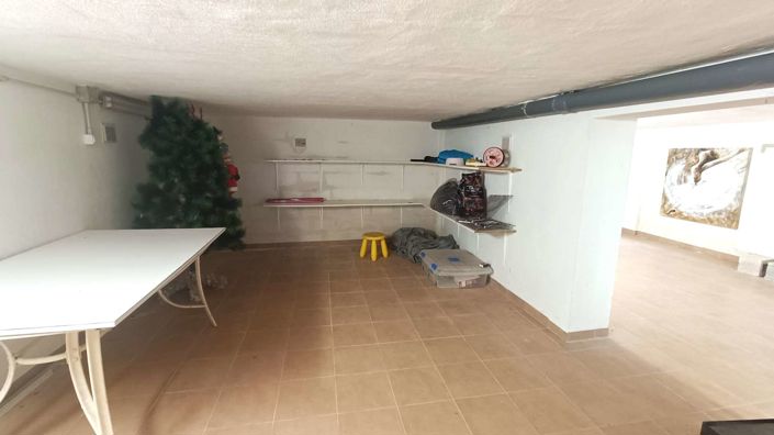 Image No.44-3 Bed Semi-Detached for sale