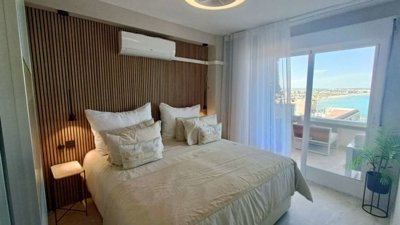 14226renovated2bedroomapartmentwithstunningse