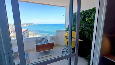 14226renovated2bedroomapartmentwithstunningse