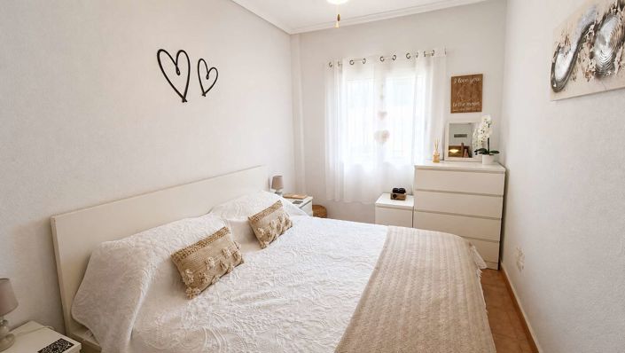 Image No.19-2 Bed Apartment for sale