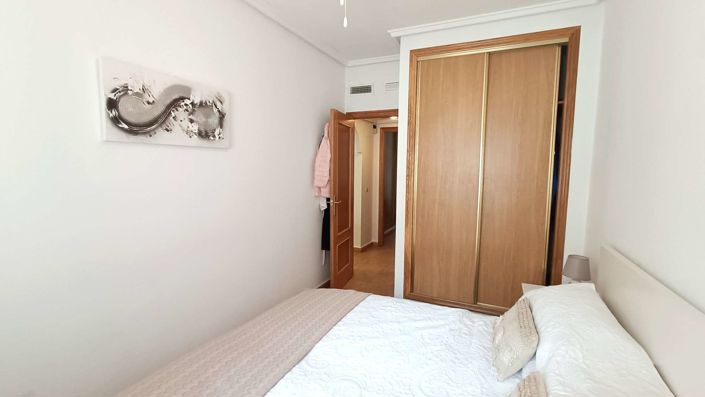 Image No.21-2 Bed Apartment for sale