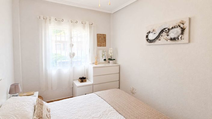 Image No.22-2 Bed Apartment for sale