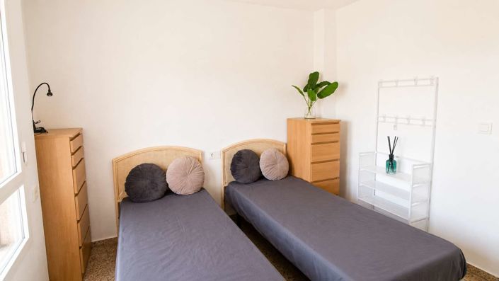 Image No.20-2 Bed Apartment for sale