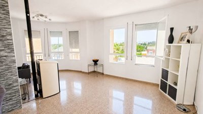 14308recentlyrenovatedapartmentintheheartofal