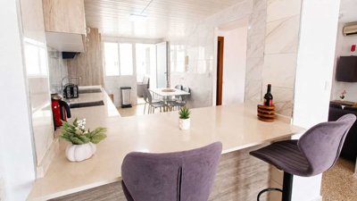 14308recentlyrenovatedapartmentintheheartofal
