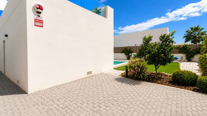 Image No.40-3 Bed Villa for sale