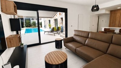 14327moderndetachedvillawithprivatepoolandsol