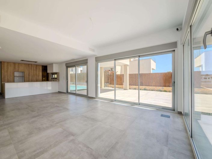 Image No.14-4 Bed Villa for sale