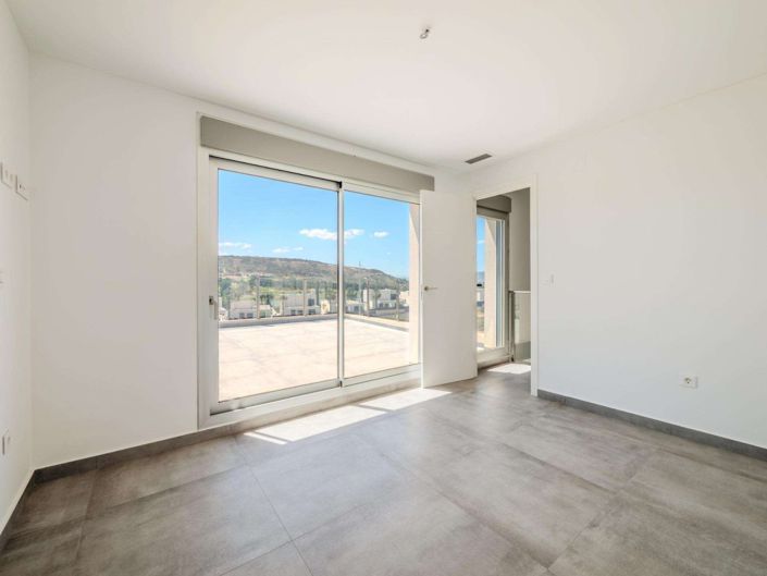 Image No.27-4 Bed Villa for sale