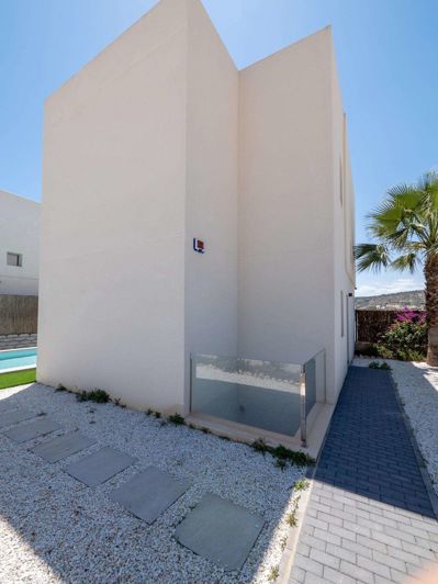 Image No.34-4 Bed Villa for sale