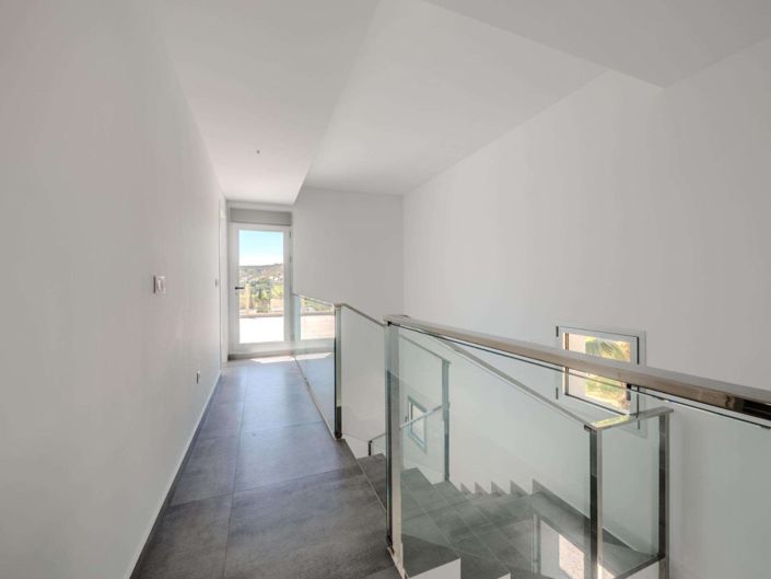 Image No.35-4 Bed Villa for sale