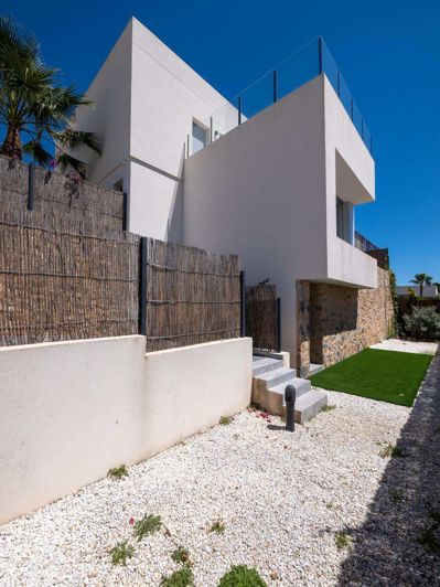 Image No.8-4 Bed Villa for sale