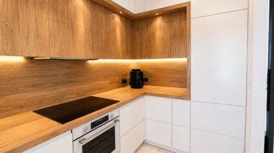 14400stunningrenovatedtownhousewithbeautifulg