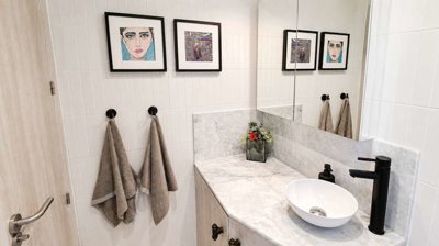 14400stunningrenovatedtownhousewithbeautifulg