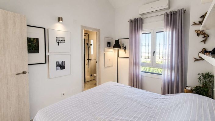 Image No.23-2 Bed Townhouse for sale